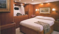 Luxury Charter Yacht Gitana - Guest Cabin